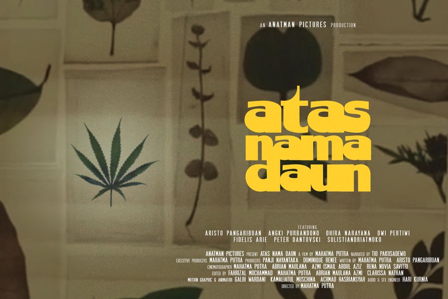 Poster Atas Nama Daun